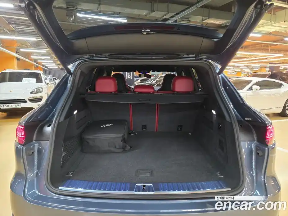 Porsche Cayenne 2020 3.0 Автомат в Москве № 165724, фото 12