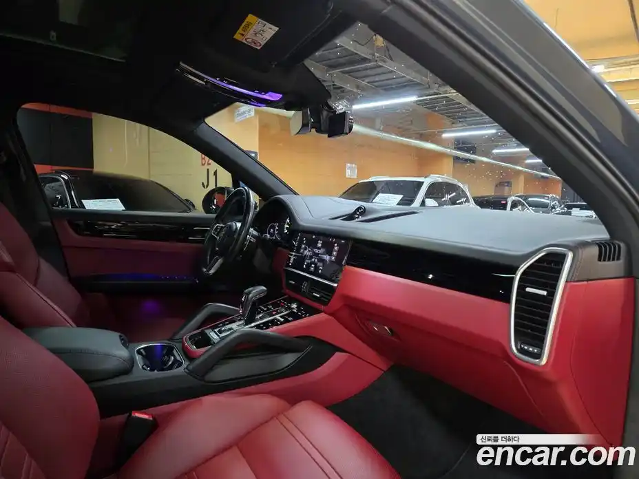 Porsche Cayenne 2020 3.0 Автомат в Москве № 165724, фото 18