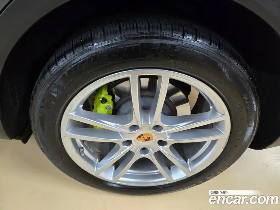 Porsche Cayenne 2020 3.0 Автомат в Москве № 165724, фото 3