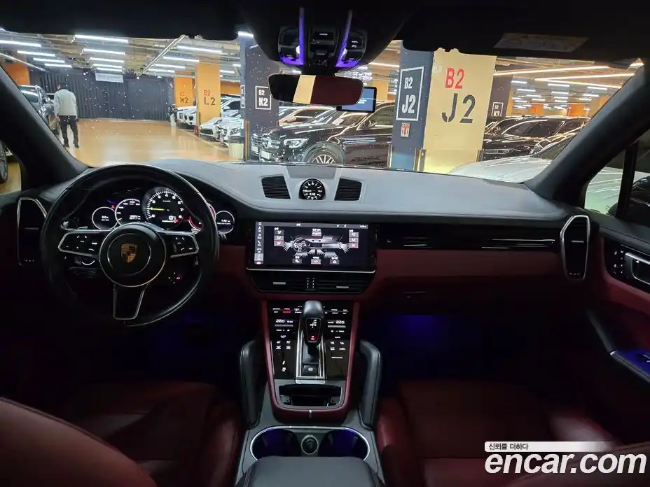 Porsche Cayenne 2020 3.0 Автомат в Москве № 165724, фото 4