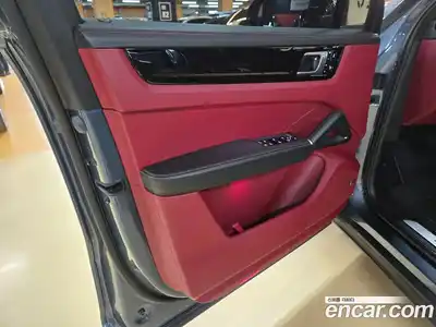 Porsche Cayenne 2020 3.0 Автомат в Москве № 165724, миниатюра 7