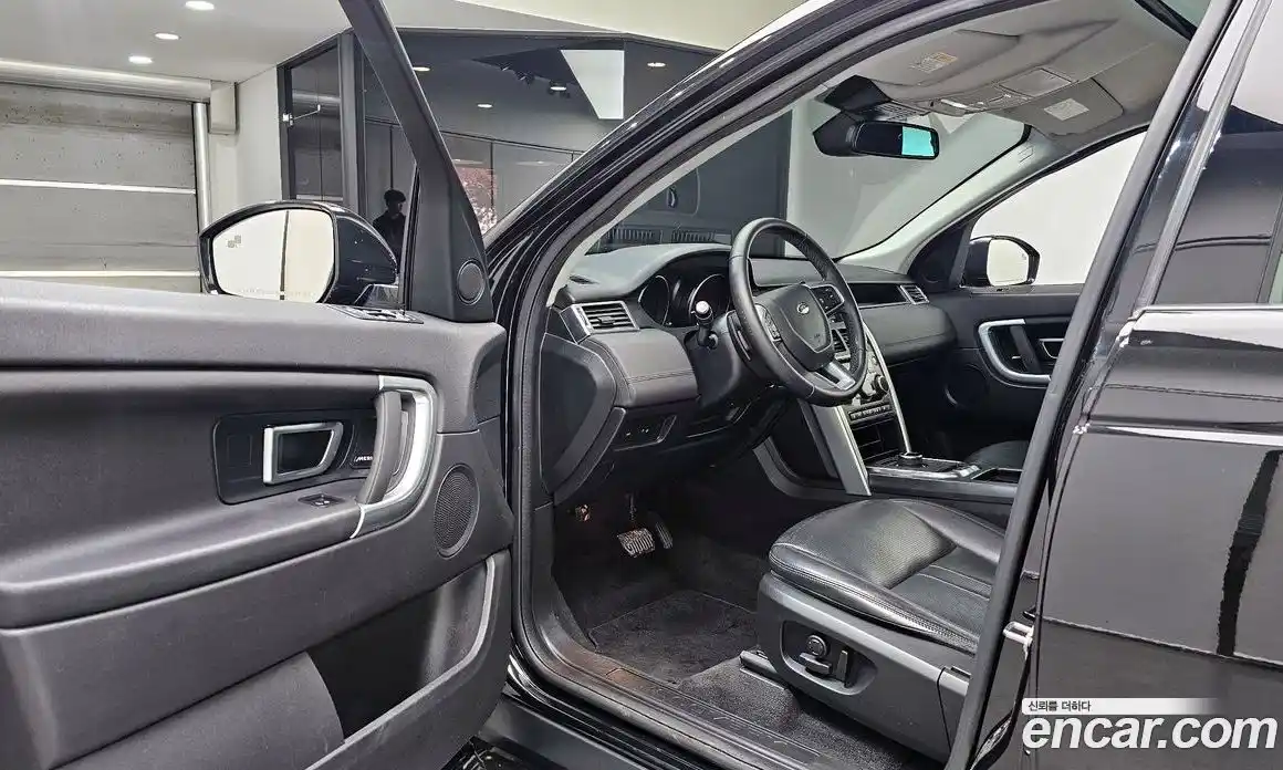 Land Rover Discovery Sport 2019 2.0 Автомат в Москве № 166131, фото 11