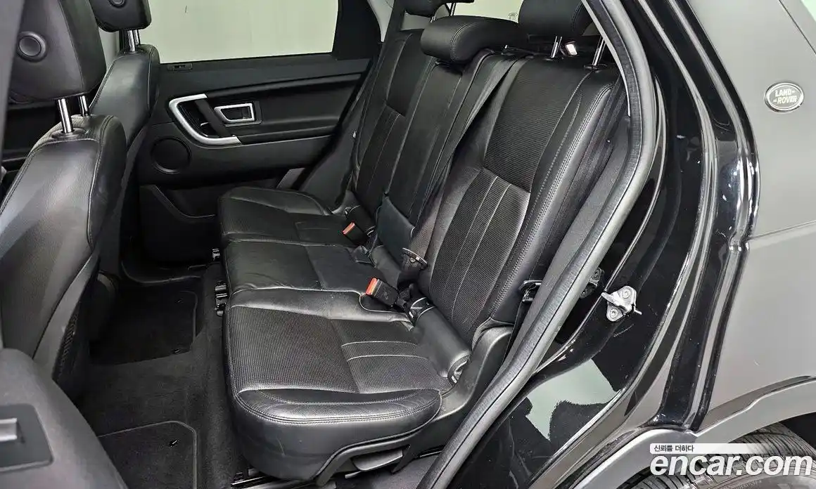 Land Rover Discovery Sport 2019 2.0 Автомат в Москве № 166131, фото 12