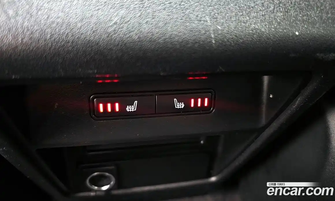 Land Rover Discovery Sport 2019 2.0 Автомат в Москве № 166131, фото 17