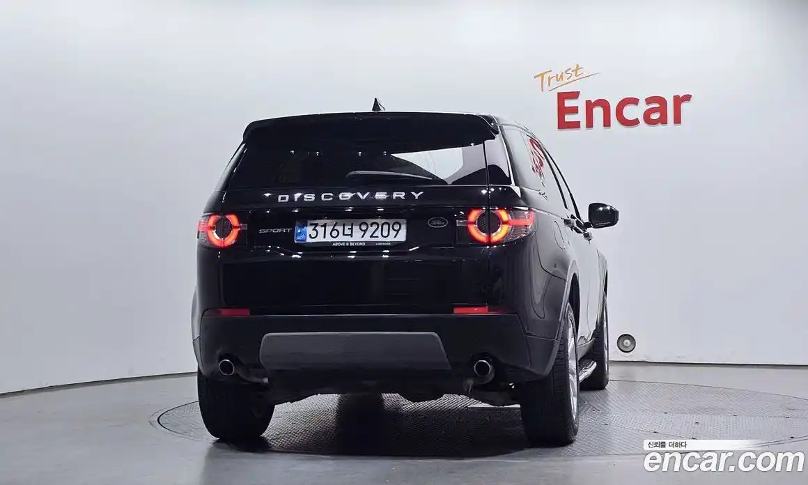 Land Rover Discovery Sport 2019 2.0 Автомат в Москве № 166131, фото 4