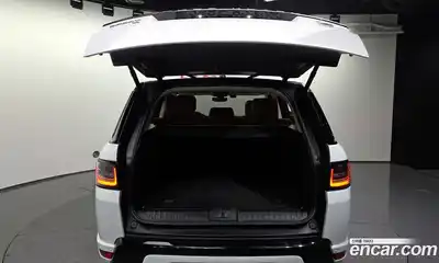 Land Rover Range-Rover Sport 2022 3.0 Автомат в Москве № 166261, миниатюра 9