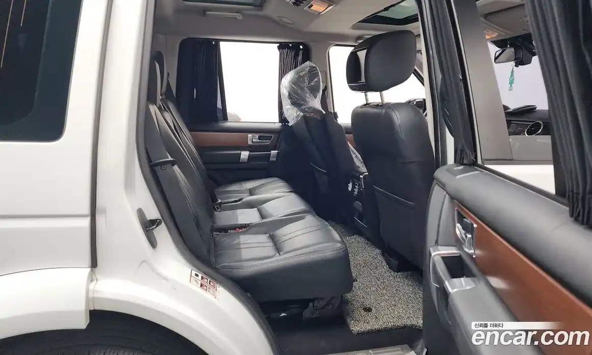 Land Rover Discovery 2016 3.0 Автомат в Москве № 166556, фото 4