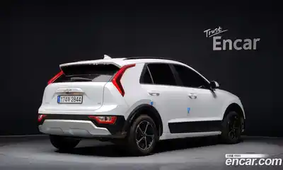 Kia Niro 2023 1.6 Автомат в Москве № 16657, миниатюра 12