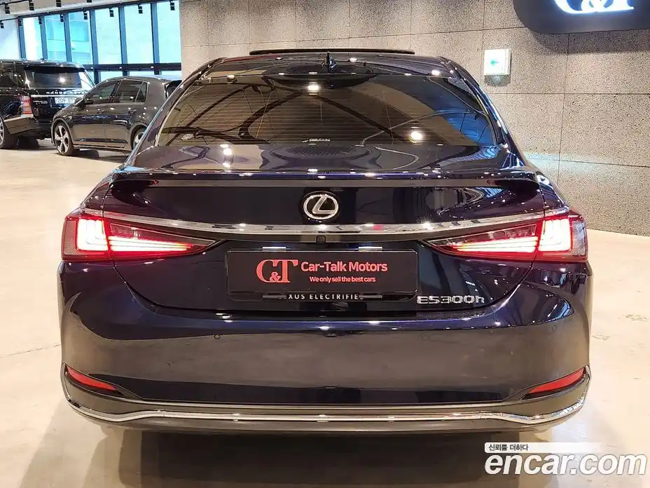 Lexus ES 2024 2.5 Автомат в Москве № 168031, фото 4