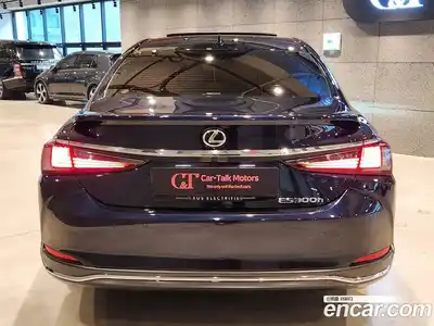 Lexus ES 2024 2.5 Автомат в Москве № 168031, миниатюра 4