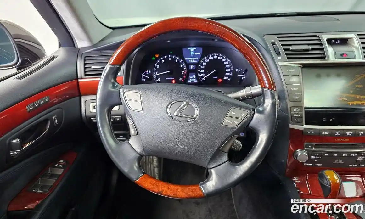 Lexus LS 2012 4.6 Автомат в Москве № 168222, фото 13