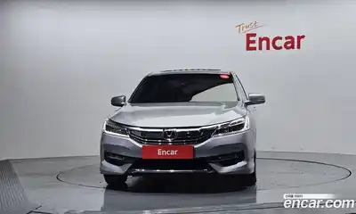 Honda Accord 2017 2.4 Автомат в Москве № 170477, миниатюра 9