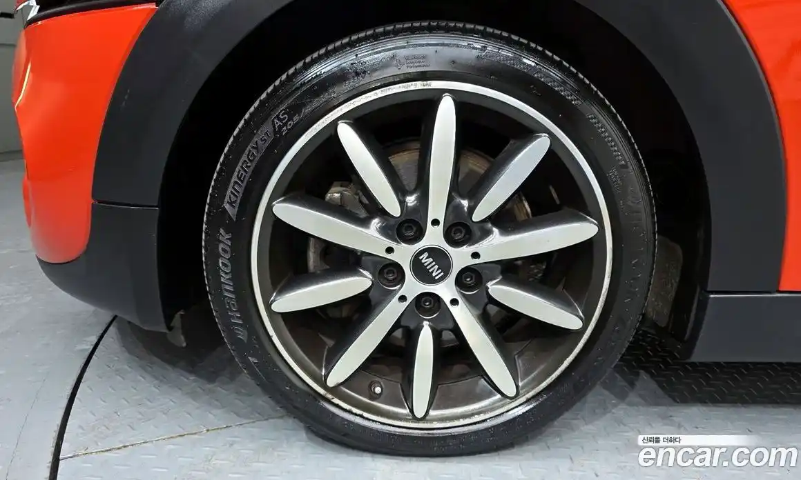 Mini Cooper Convertible 2021 2.0 Автомат в Москве № 172358, фото 16