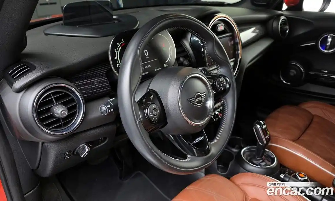 Mini Cooper Convertible 2021 2.0 Автомат в Москве № 172358, фото 19