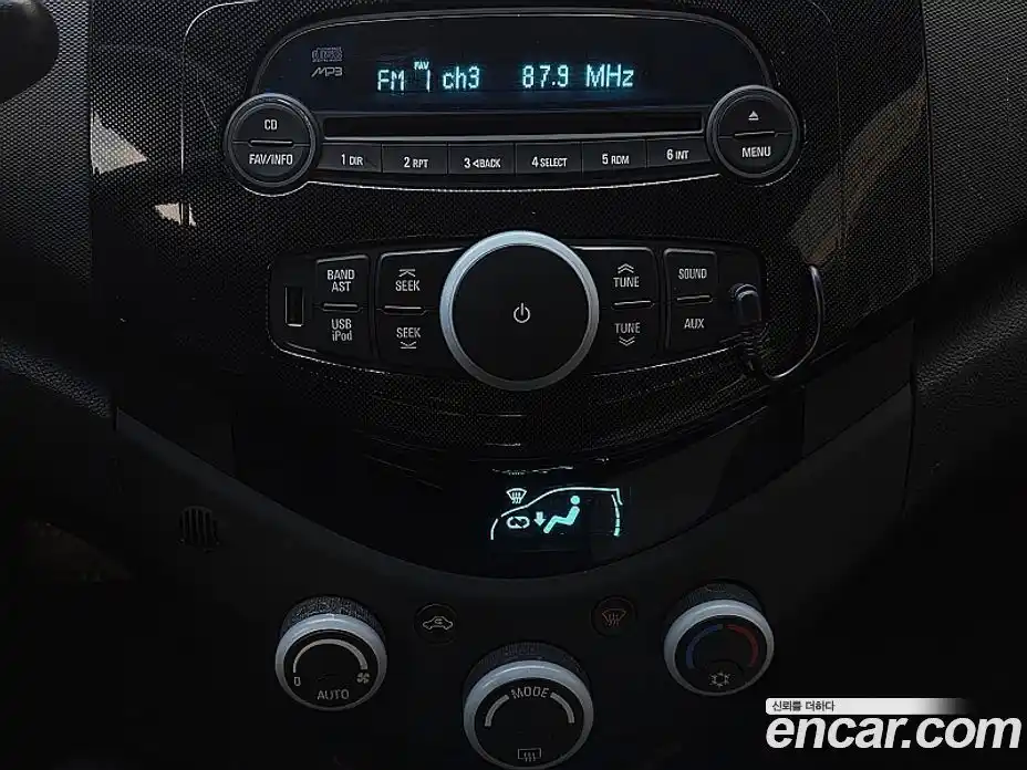 Chevrolet Spark 2012 1.0 Автомат в Москве № 174410, фото 15