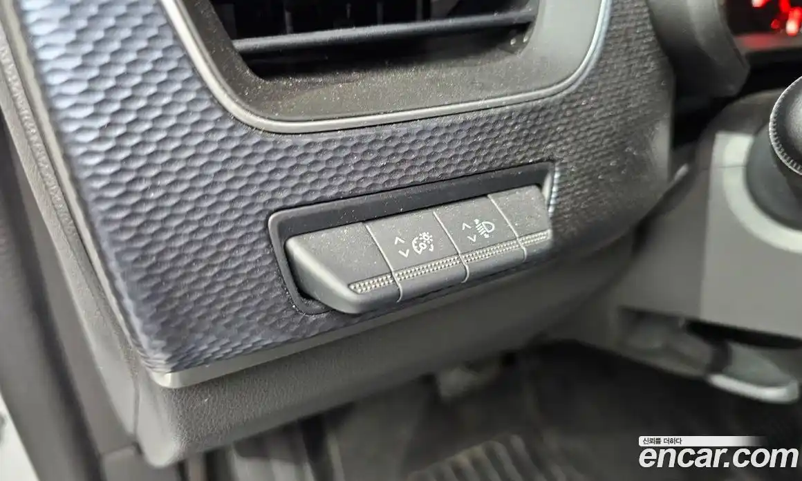 Renault XM3 2023 1.6 Автомат в Москве № 176749, фото 13