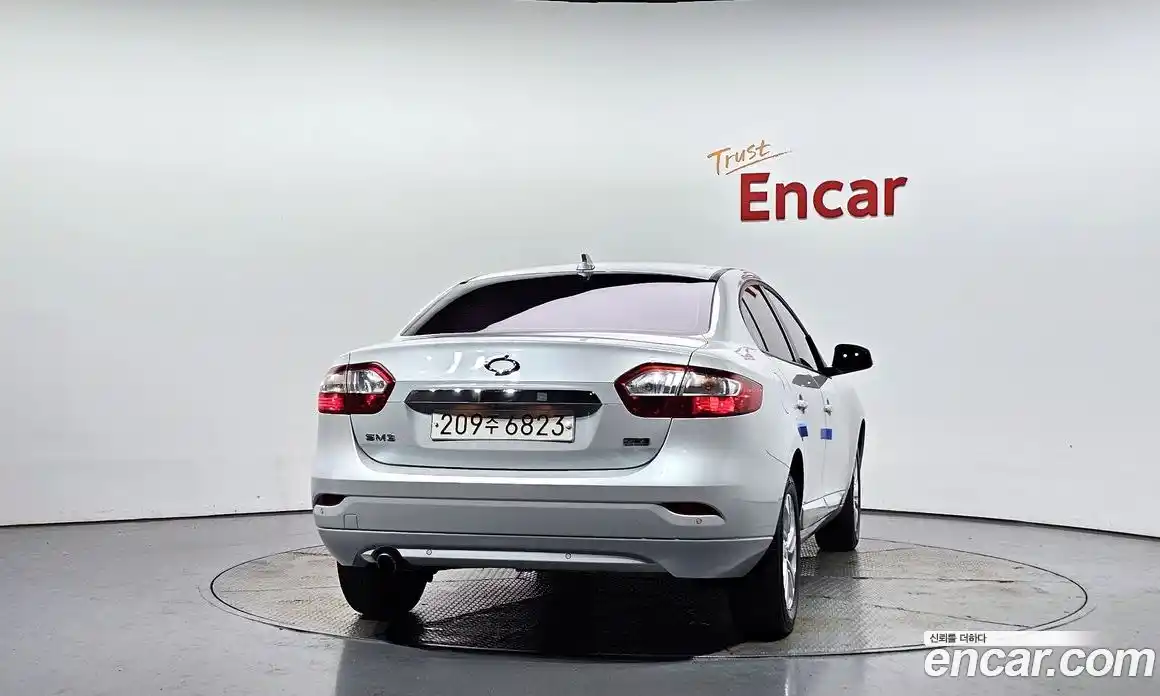 Renault SM3 2018 1.6 Автомат в Москве № 178608, фото 16