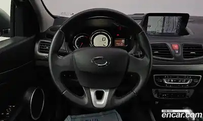 Renault SM3 2018 1.6 Автомат в Москве № 178608, миниатюра 2