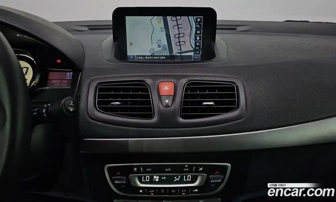 Renault SM3 2018 1.6 Автомат в Москве № 178608, фото 9