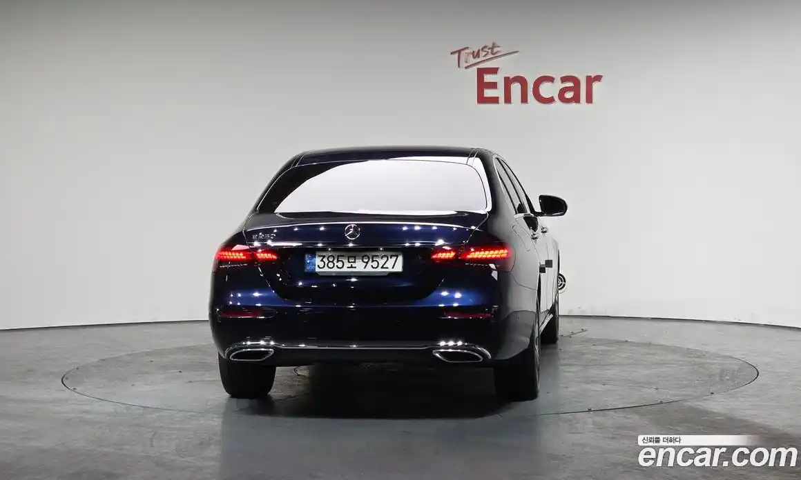 Mercedes-Benz E-Class 2022 2.0 Автомат в Москве № 179872, фото 14