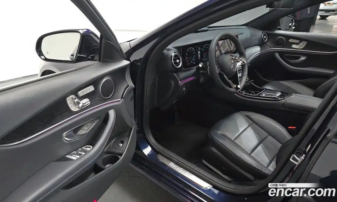 Mercedes-Benz E-Class 2022 2.0 Автомат в Москве № 179872, фото 19