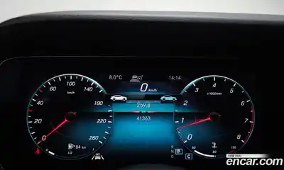 Mercedes-Benz E-Class 2022 2.0 Автомат в Москве № 179872, миниатюра 2