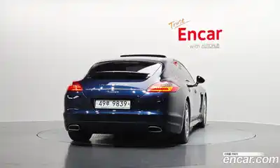 Porsche Panamera, 2013