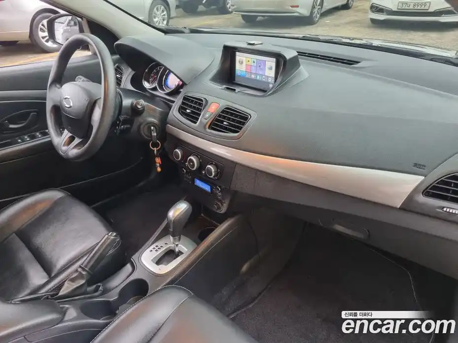 Renault SM3 2015 1.6 Автомат в Москве № 186151, фото 16