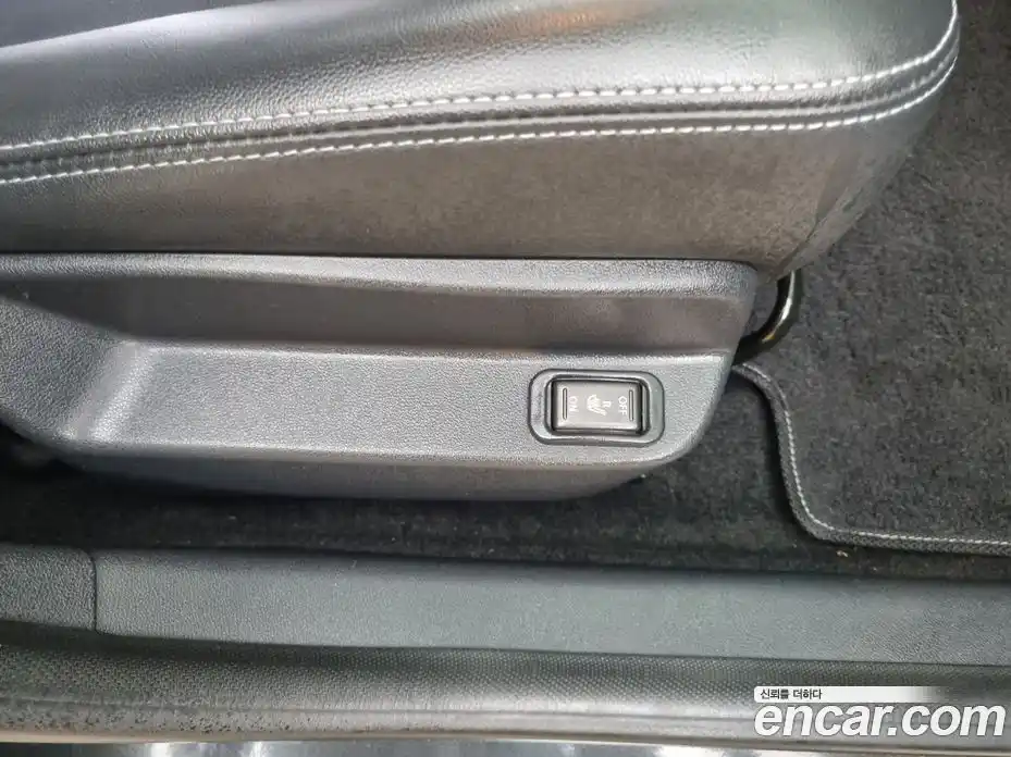 Renault SM3 2015 1.6 Автомат в Москве № 186151, фото 17