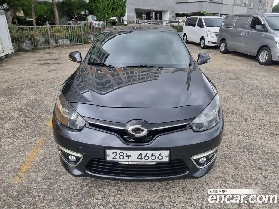 Renault SM3 2015 1.6 Автомат в Москве № 186151, фото 3
