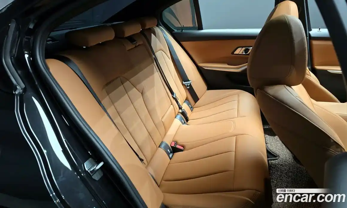 BMW 3-Series 2024 2.0 Автомат в Москве № 187281, фото 13