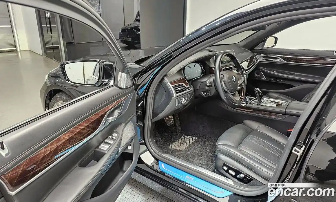 BMW 7-Series 2018 4.4 Автомат в Москве № 188606, фото 13