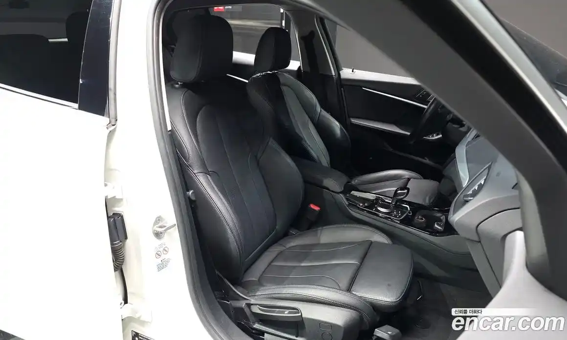 BMW 1-Series 2022 2.0 Автомат в Москве № 192508, фото 10