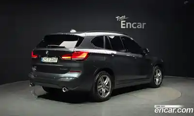 BMW X1 2021 2.0 Автомат в Москве № 192596, миниатюра 2