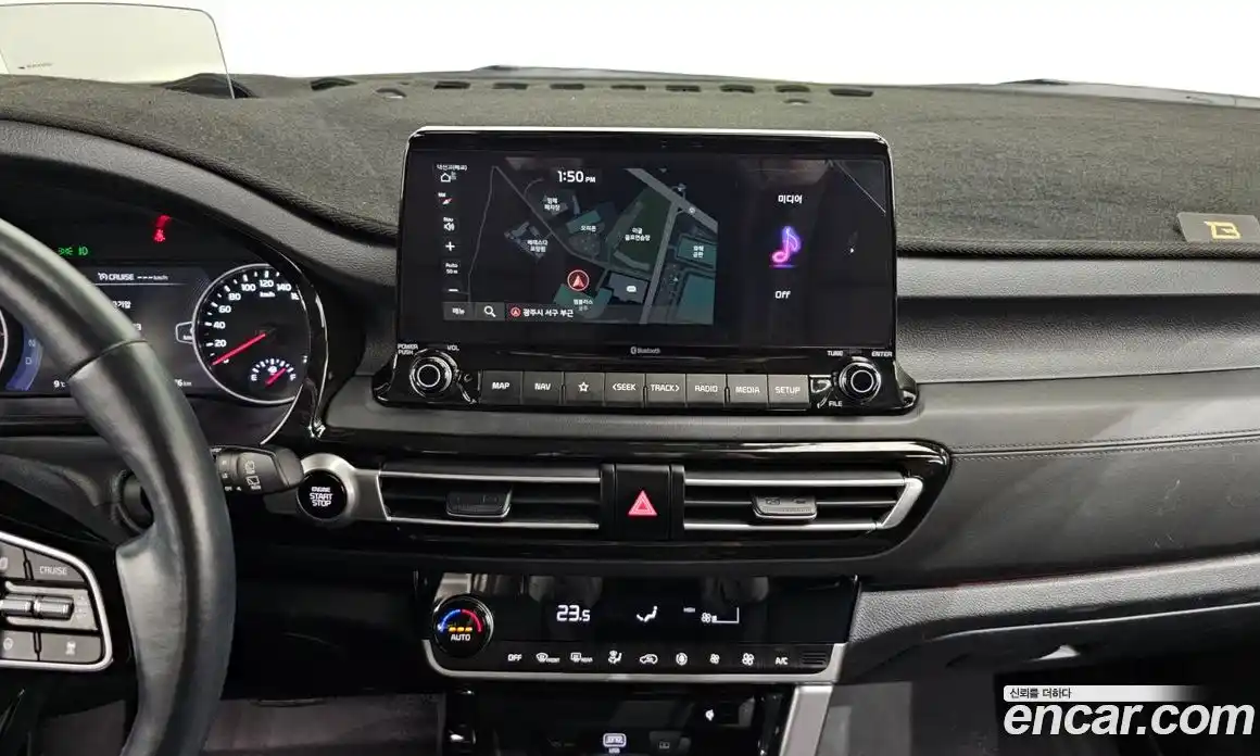 Kia Seltos 2022 1.6 Автомат в Москве № 19379, фото 17