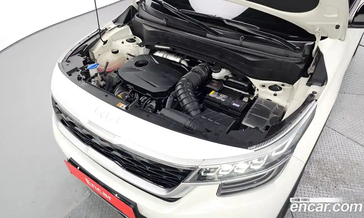 Kia Seltos 2022 1.6 Автомат в Москве № 19379, фото 18