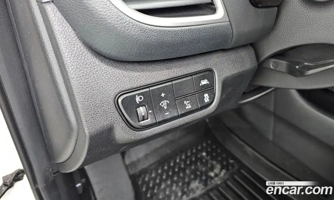 Kia Seltos 2022 1.6 Автомат в Москве № 19379, фото 9