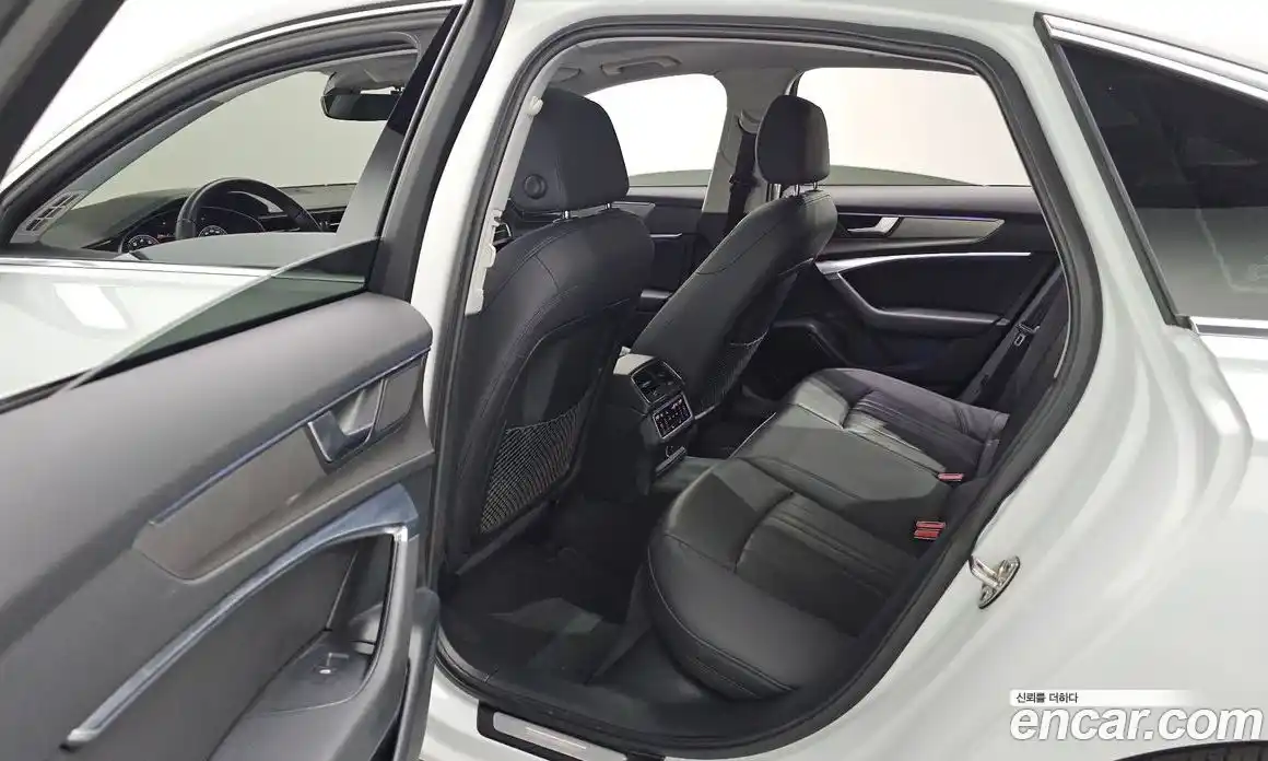 Audi A6 2020 2.0 Автомат в Москве № 193834, фото 17