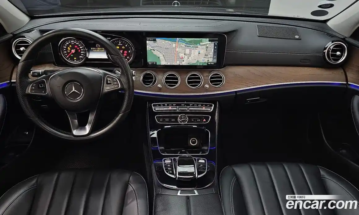 Mercedes-Benz E-Class 2017 1.9 Автомат в Москве № 194497, фото 14