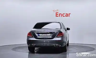 Mercedes-Benz E-Class 2017 1.9 Автомат в Москве № 194497, миниатюра 2