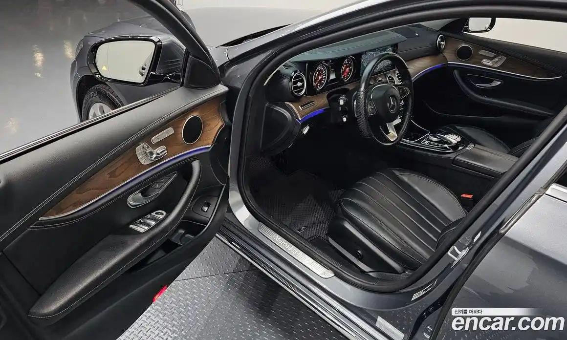 Mercedes-Benz E-Class 2017 1.9 Автомат в Москве № 194497, фото 9