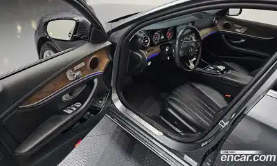 Mercedes-Benz E-Class 2017 1.9 Автомат в Москве № 194497, миниатюра 9