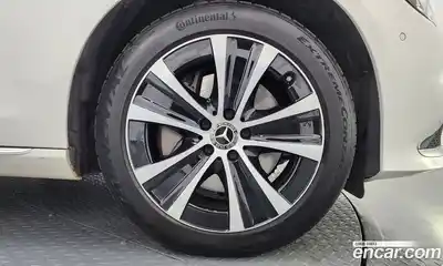 Mercedes-Benz E-Class 2021 2.0 Автомат в Москве № 194970, миниатюра 4