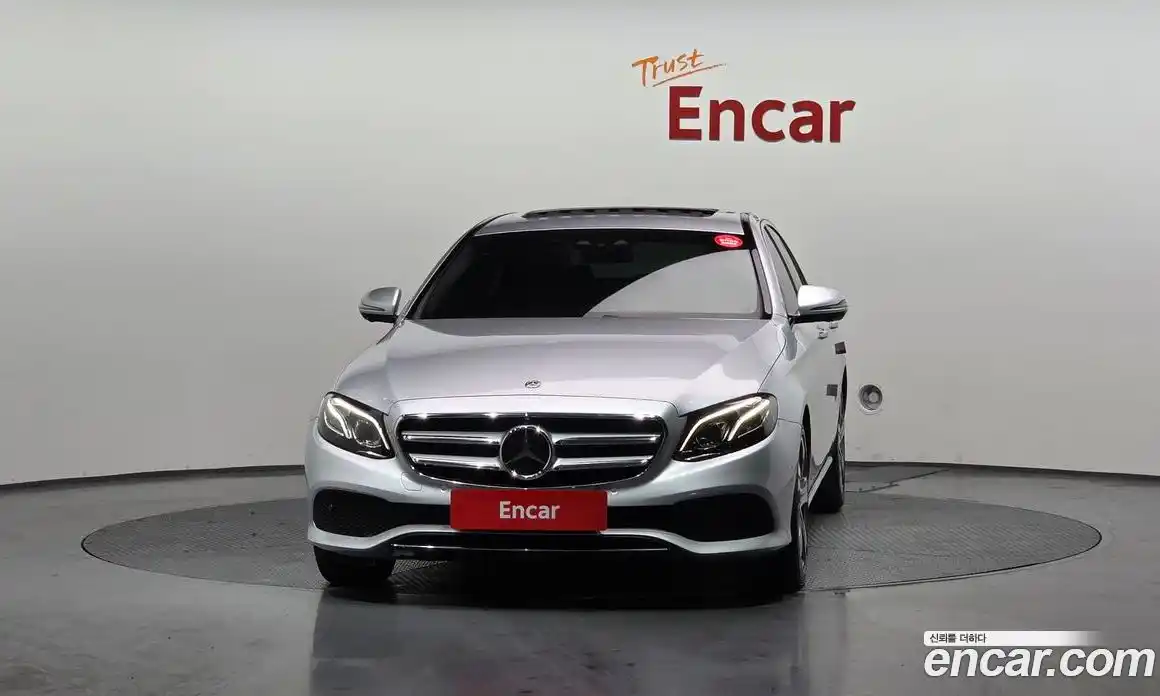 Mercedes-Benz E-Class 2017 2.0 Автомат в Москве № 195065, фото 18