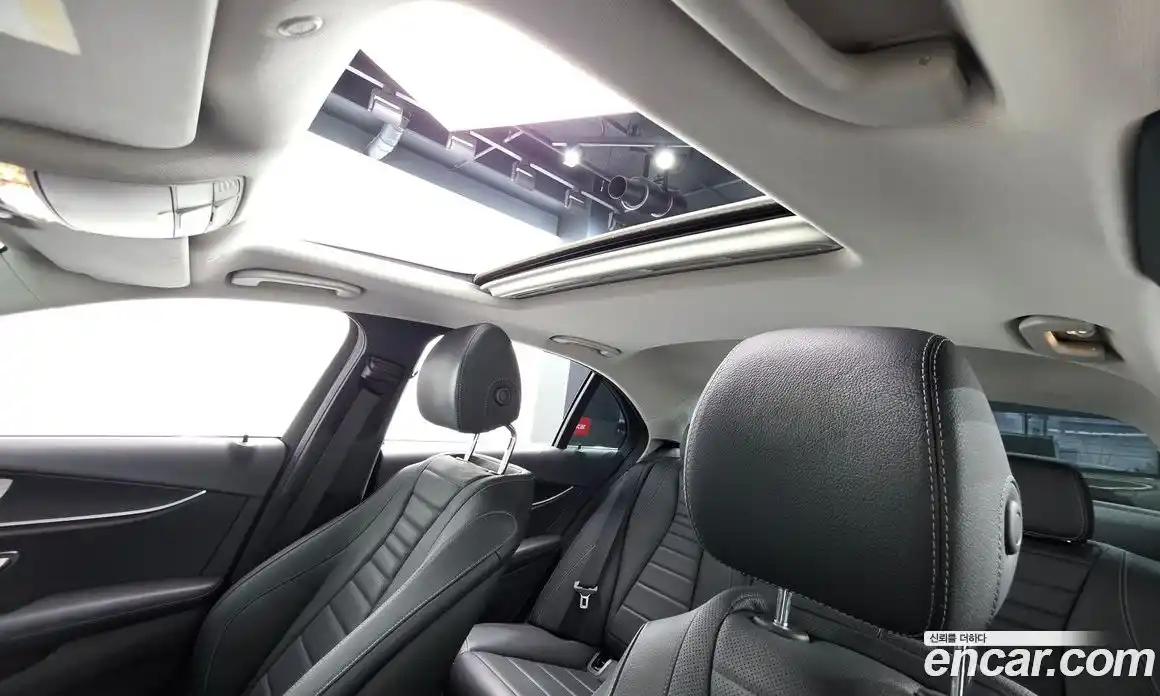 Mercedes-Benz E-Class 2017 2.0 Автомат в Москве № 195065, фото 9