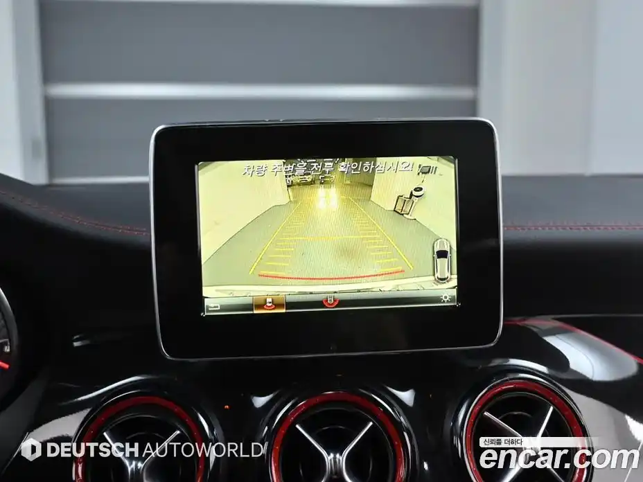 Mercedes-Benz GLA-Class 2018 2.0 Автомат в Москве № 195184, фото 15