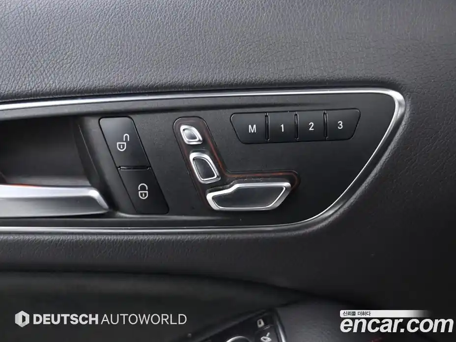 Mercedes-Benz GLA-Class 2018 2.0 Автомат в Москве № 195184, фото 16