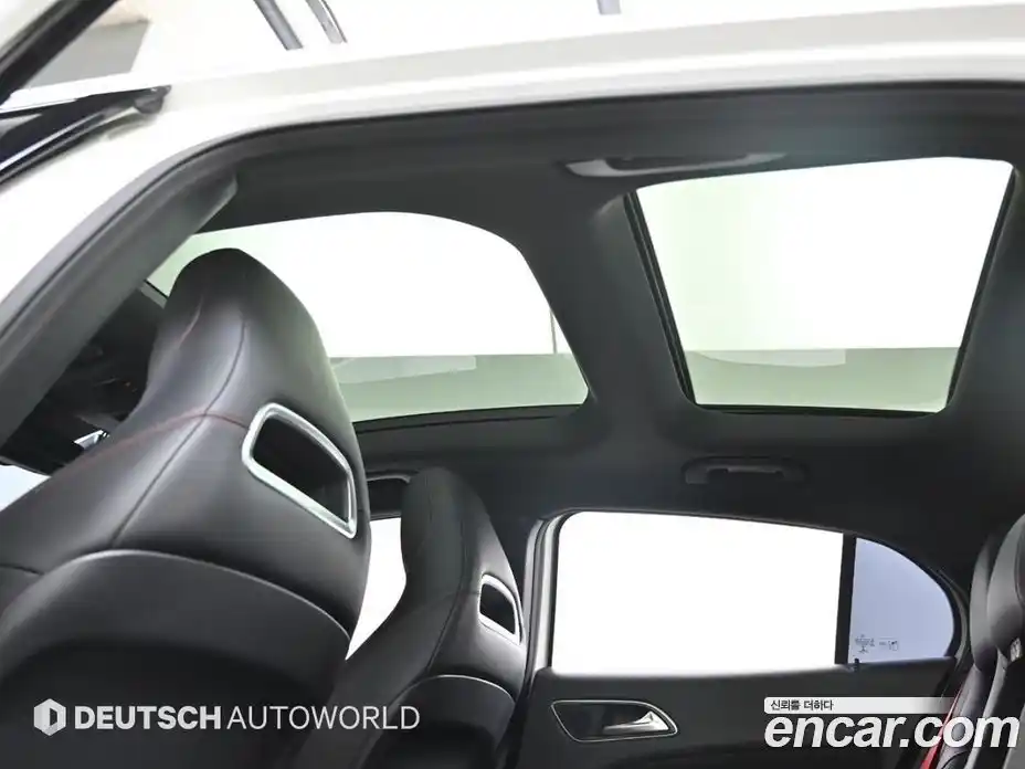 Mercedes-Benz GLA-Class 2018 2.0 Автомат в Москве № 195184, фото 19