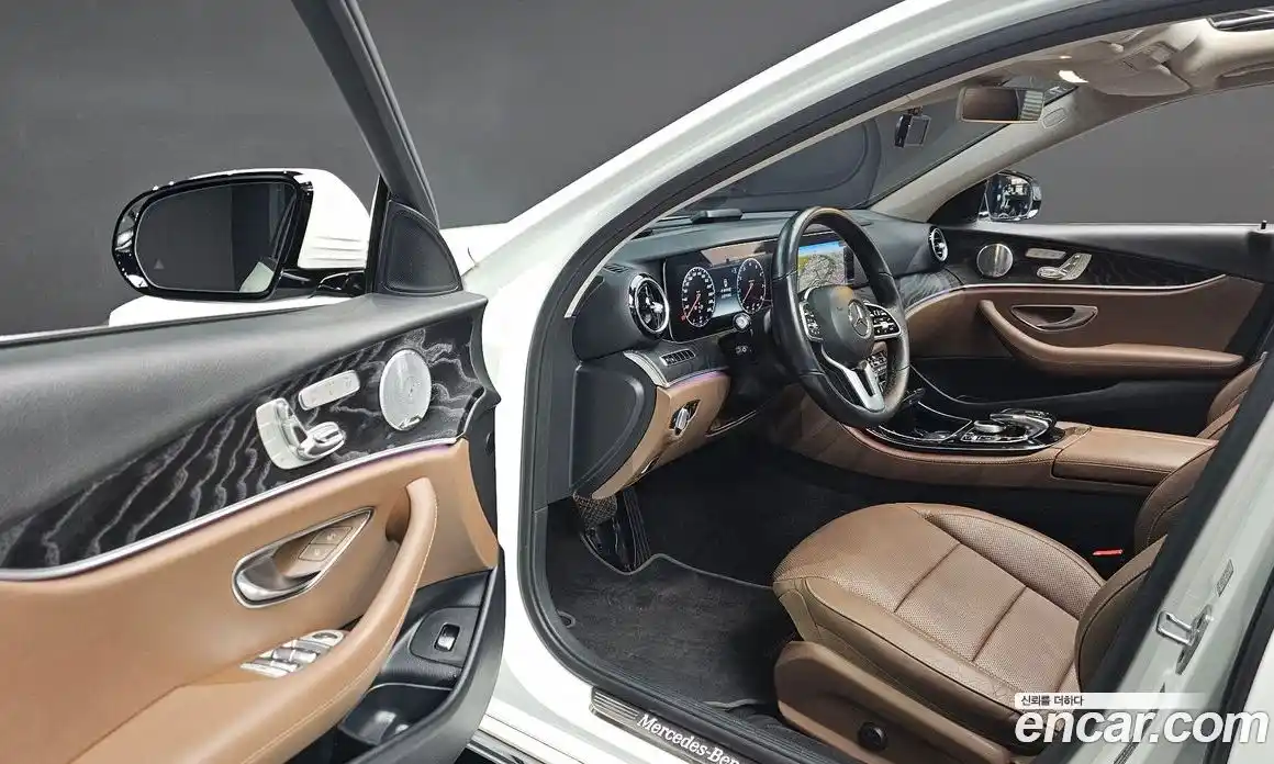 Mercedes-Benz E-Class 2019 2.0 Автомат в Москве № 195653, фото 11