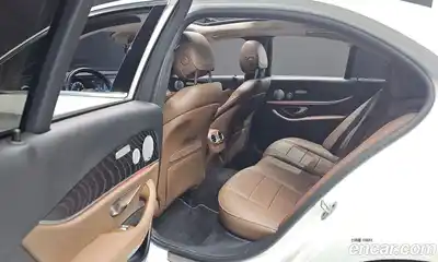 Mercedes-Benz E-Class 2019 2.0 Автомат в Москве № 195653, миниатюра 12